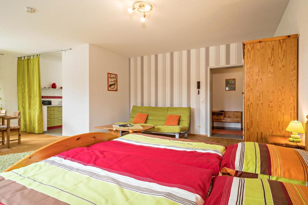 Ferienwohnung Am Schloss Heiligenborn Kültér fotó